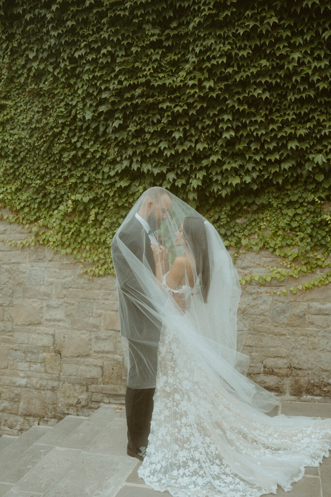 An Elegant and Classy Wedding in Niagara Falls, New York by Rachel Bond Photography